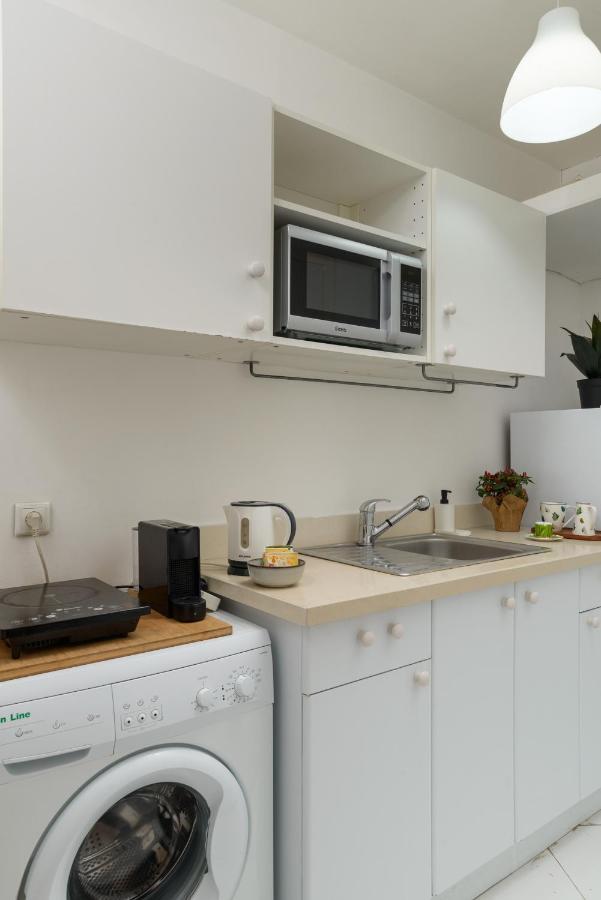 Sea View 2 Bedroom Apartment With Bomb Shelter 텔아비브 외부 사진